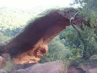 Bruguers, Steinbogen